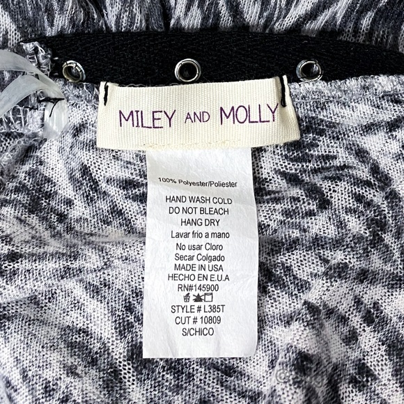 Miley and Molly | Grommet Lace Back Top Geometric - Picture 4 of 4